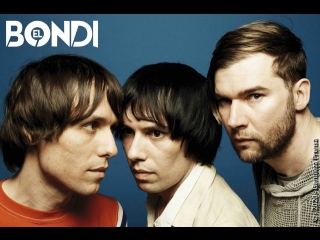 The Cribs: &quot;Si ten&eacute;s una buena toma, no necesitas agregar un mont&oacute;n de basura encima&quot;